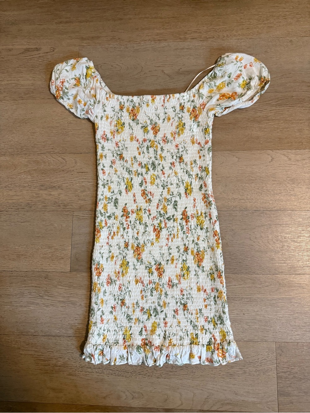 lost + Wander - Smocked floral mini dress - S - Picture 2 of 7